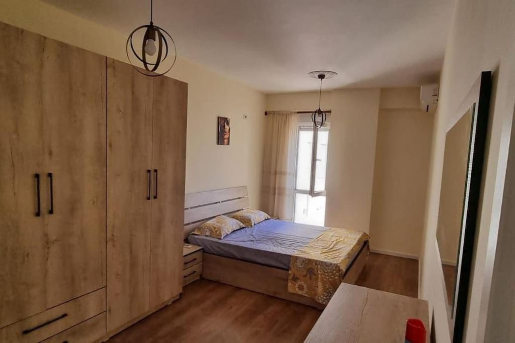 New & Great Located Apartment Near Center Tirana Kültér fotó