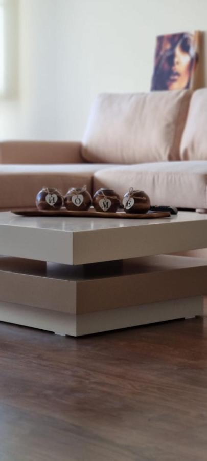 New & Great Located Apartment Near Center Tirana Kültér fotó